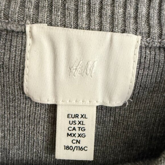 H&M Knit Crew Neck Sweater - Picture 2 of 3